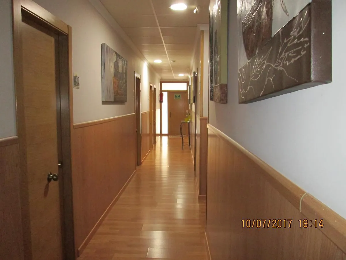 Hostal Banderas Fuensanta de Martos 0*,