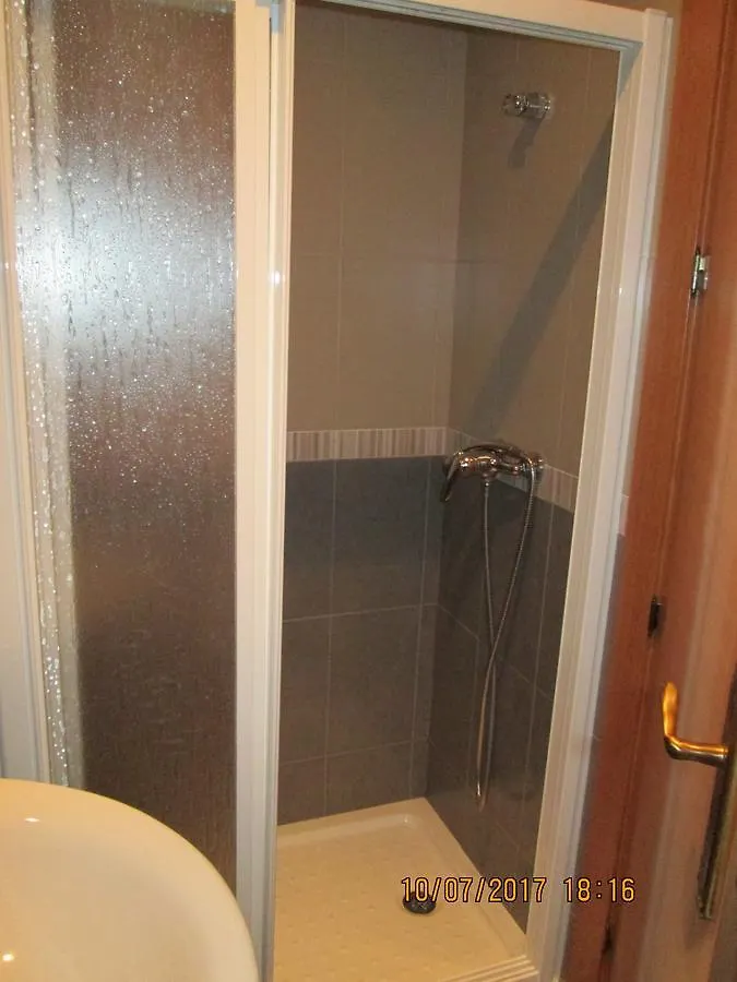 Hostal Banderas Fuensanta de Martos Guest house